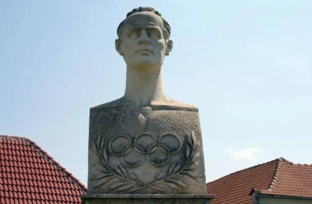 Blog de Casă: Cum a pierit Iosif Sârbu, primul nostru medaliat olimpic cu aur: 'Nu mai pot suporta prea mult!'